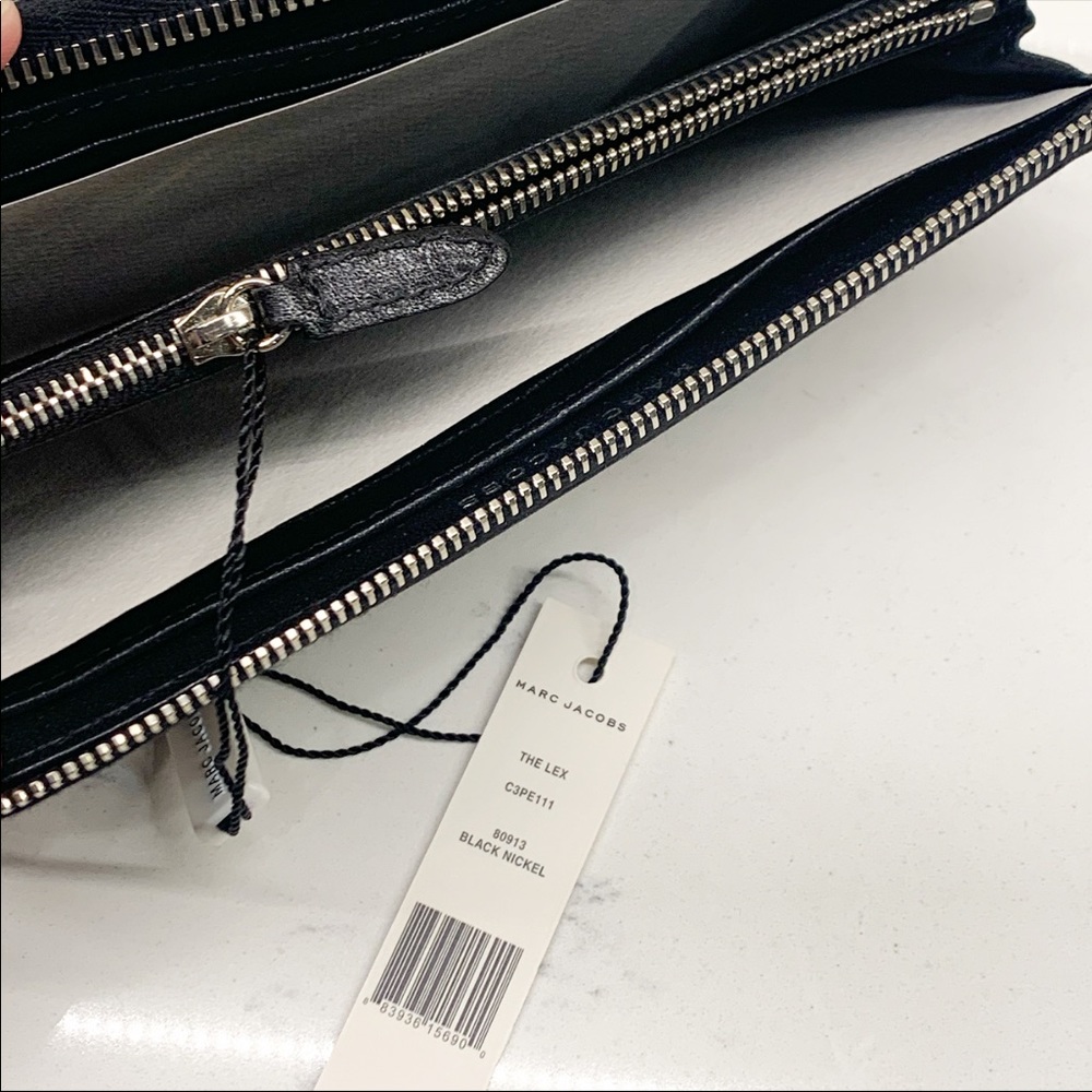 Marc Jacobs “The Lex” Leather Wallet - Picture 5 of 9